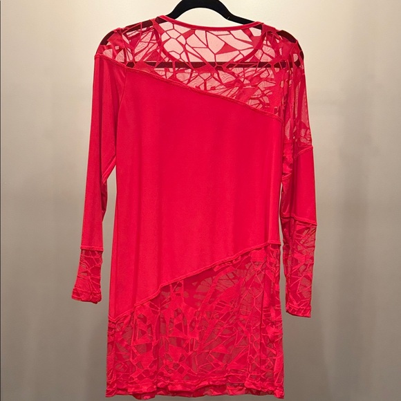Elegant Red Lace Women’s Tunic - Picture 2 of 2